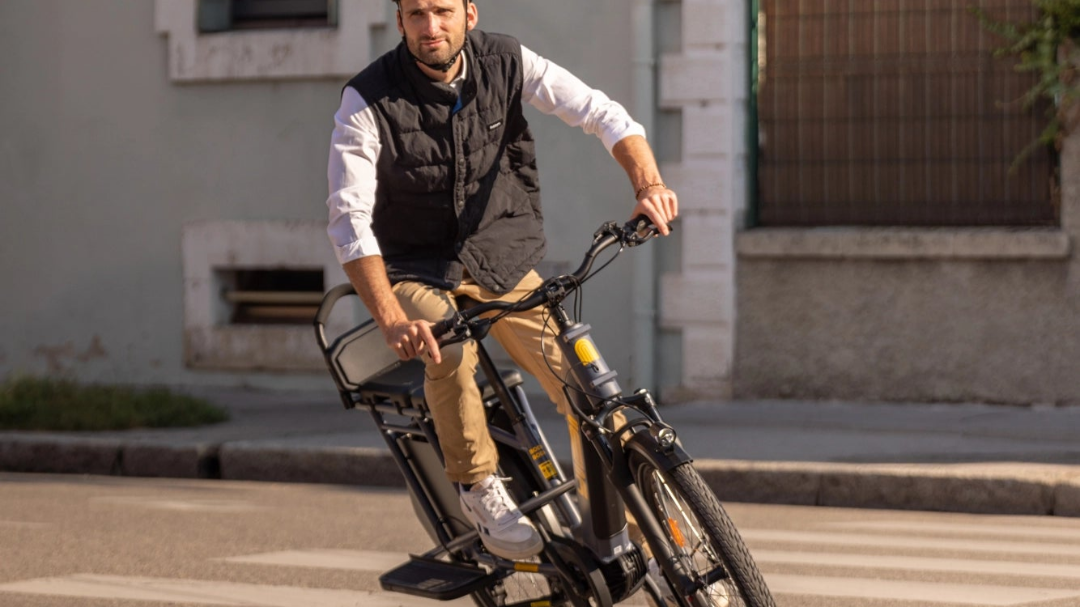 Buy Yuba Boda Boda Longtail Cargo E-Bike | Bleeper Electric Bikes