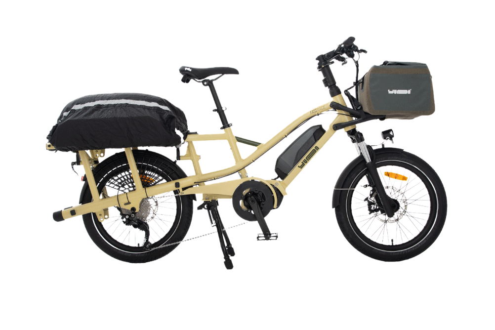 An animated image which cycles through various frame colours and accessory setups for the Yuba Fastrack longtail electric cargo bike, with Latte and Espresso frame colour options.